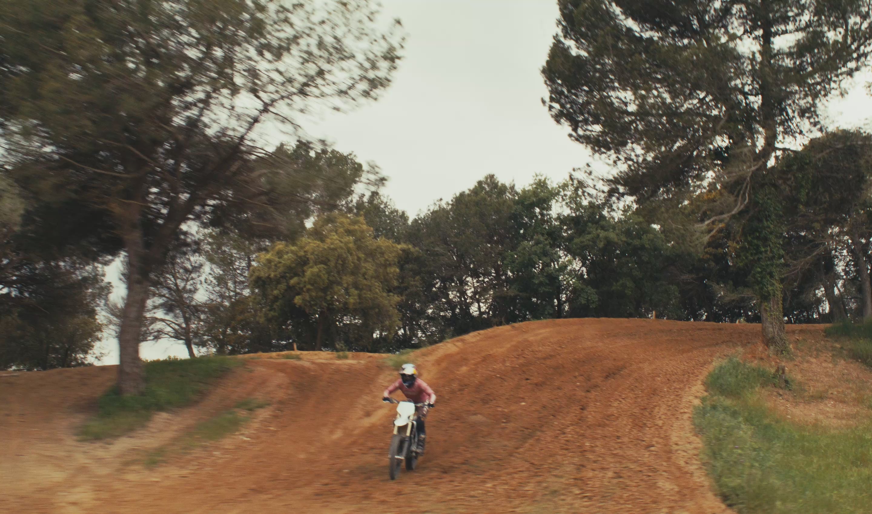 Video laden: STARK VARG EX KAUFEN IN OFFENBURG DIRT-E-BIKES