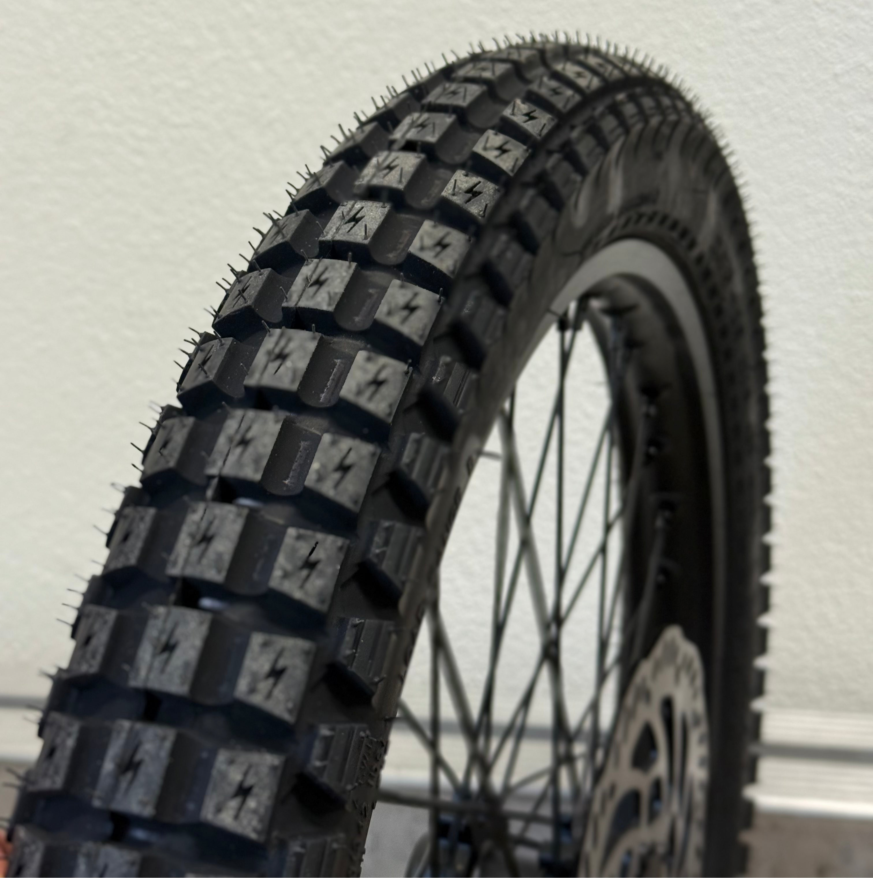 ERIDE PRO 3.0/SR Komplettrad vorne mit Originalreifen