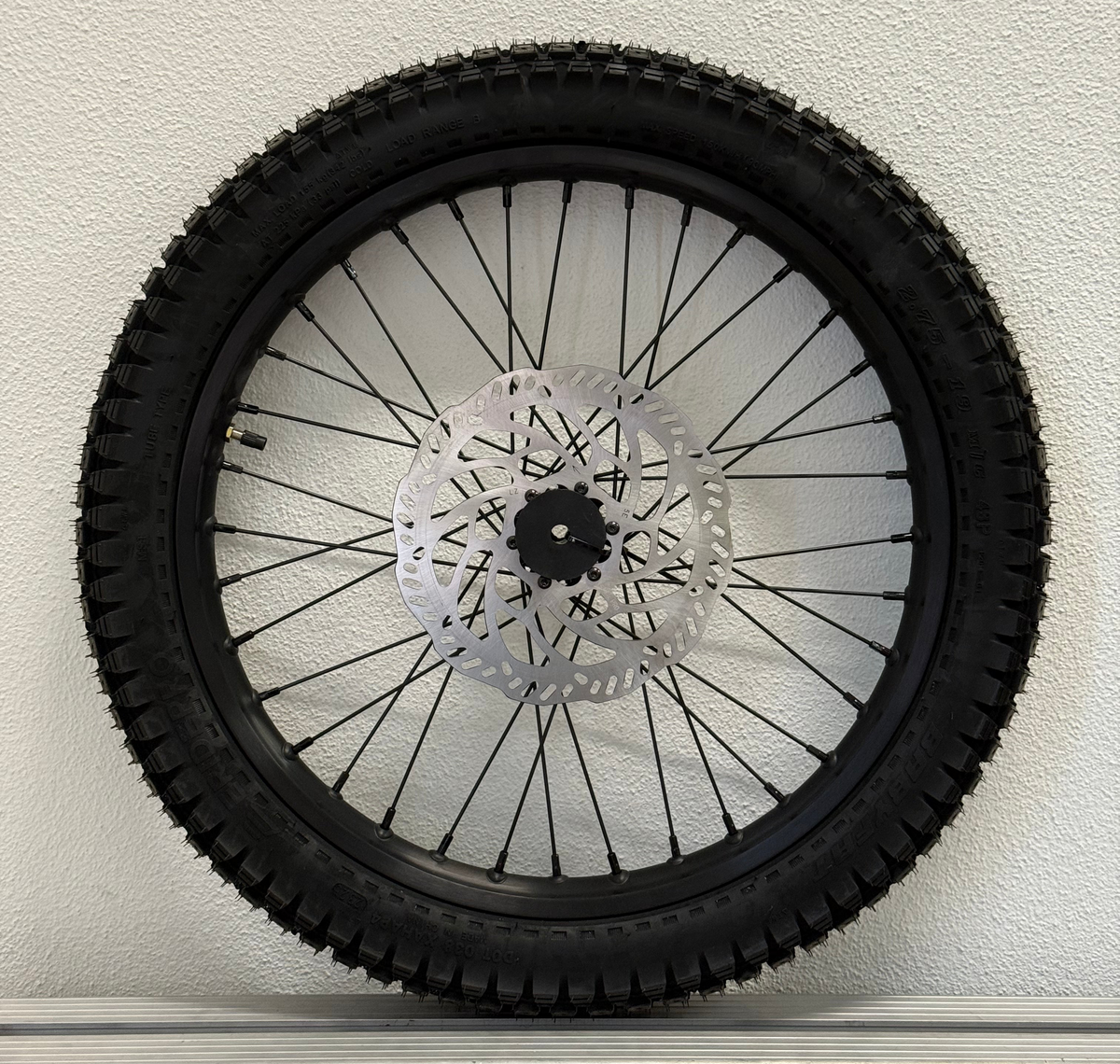 E-RIDE PRO 3.0/SR Komplettrad vorne mit Originalreifen