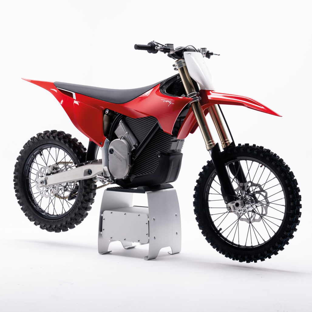 Stark VARG MX 1.2 in Stark Red in Front-Seitenansicht