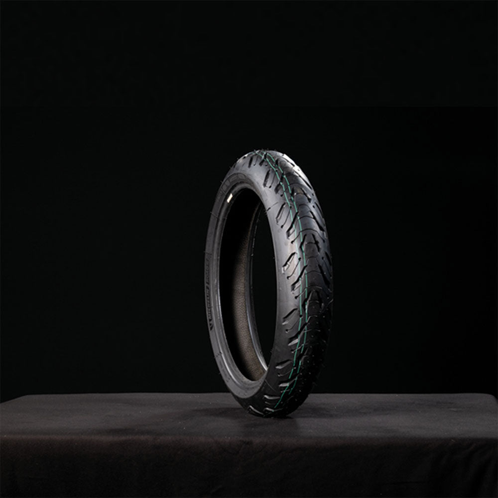 STARK VARG SM - Vorderreifen Michelin Road 6 120/70-17 58W